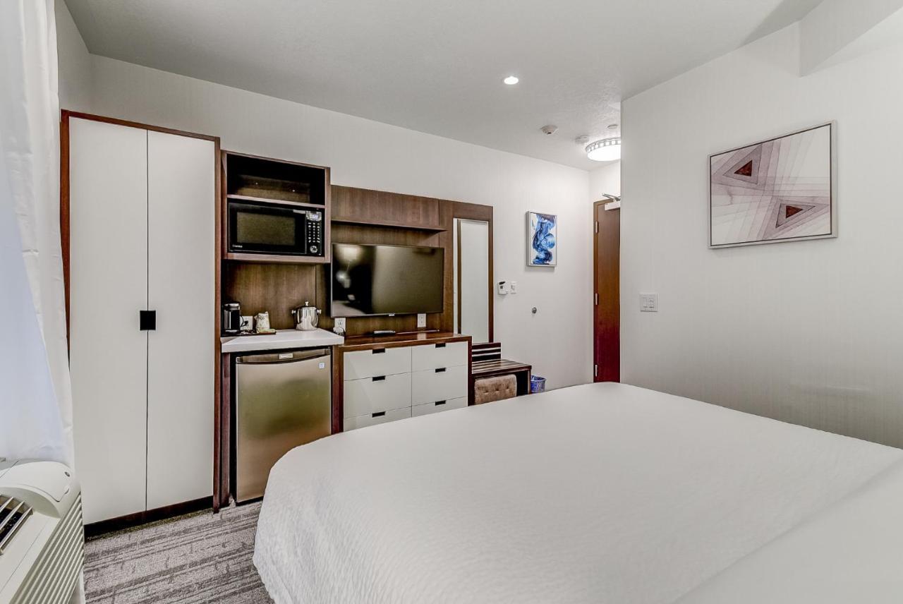 טורונטו Est Hotel מראה חיצוני תמונה