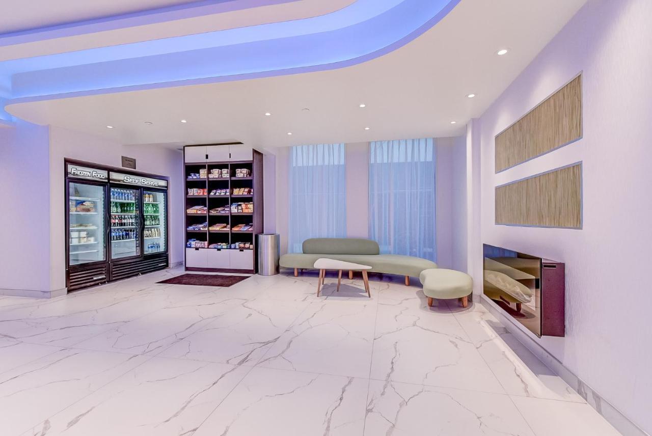 טורונטו Est Hotel מראה חיצוני תמונה